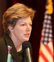 ��Ƽ�콺, ���ٹ��� ������ �̷� ..