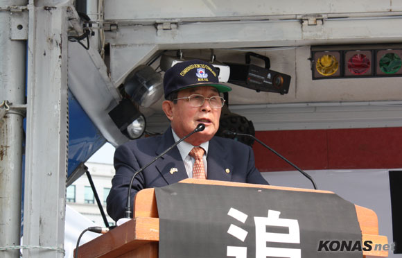 <����������>���� ���ϼ� ��ʫ�� ��..