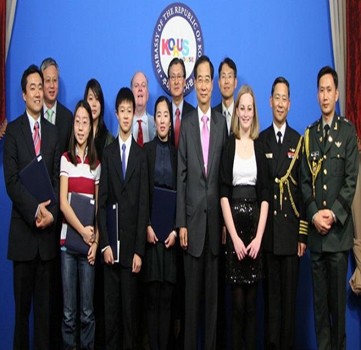 KORUS House(�ڷ��� �Ͽ콺)�� �ƽ�..