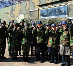 �ⱺȸ��� �غ�����δ� �湮 �ݷ�..