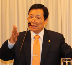 �� ���ϼ��� ���ڼ��� �ݴ����..