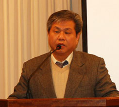 �Ϻ�, �ѹݵ� ���� �ٶ�?