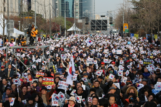 ¿©Àǵµ¿¡ ¿ï·Á ÆÛÁø ÀÚÀ¯¼öÈ£ ÇÔ¼º