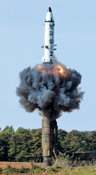 ÝÁ ¡®ºÏ±Ø¼º 2Çü¡¯ źµµÅº ¹ß»ç ¼º°ø ÁÖÀå°ú..