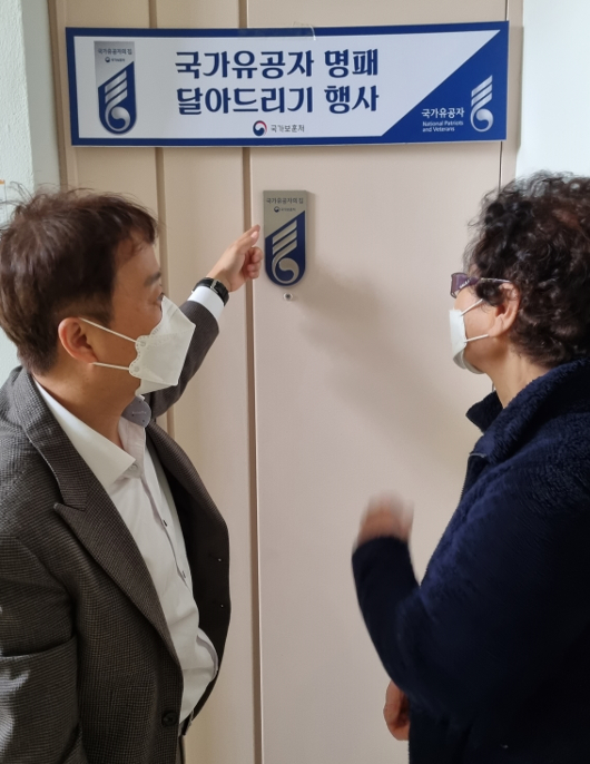 λ꺸û,   ޾Ƶ帮 ..