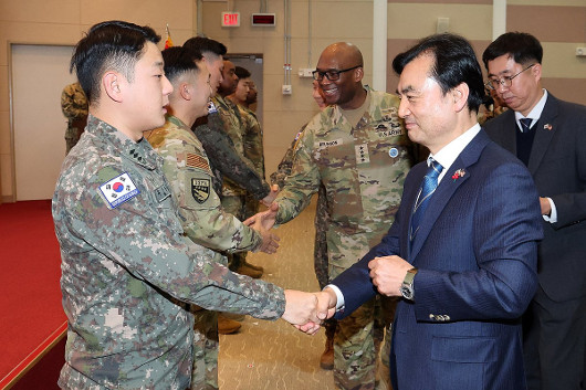 �ȱԹ� ��������, ���� ù ���������� ..