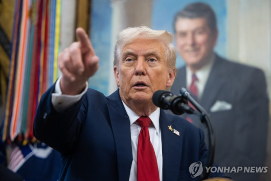 Æ®·³ÇÁ "±×¸°¶õµå È®º¸¿Í ³ªÅä À¯Áö, ¼±ÅÃÇØ¾ß ÇÒ ¼öµµ"