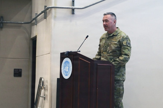 ������ ���� �λ�ɰ��� ���� ȣ�� ���� ����