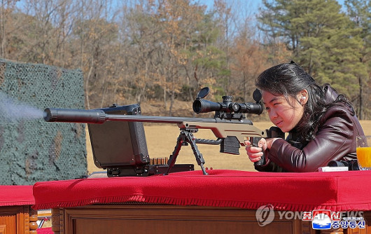 �迩��, �� �ѹ����忡����, �ѽ�� �־� �ܵ��� �̷��� ..