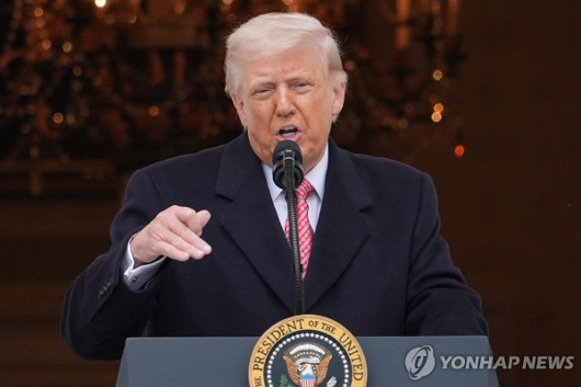 Ʈ���� �ٹ��� �ٷο� �̱� �ִµ�..