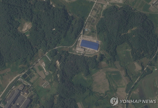북한 영변 핵시설 내 우라늄 농축 건물 ..