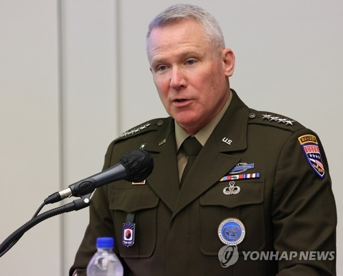 러캐머라 前사령관 "전작권 전환 뒤 지휘체계, 최적 아닐..
